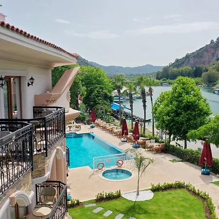 Caria Special Class Hotel 4*
