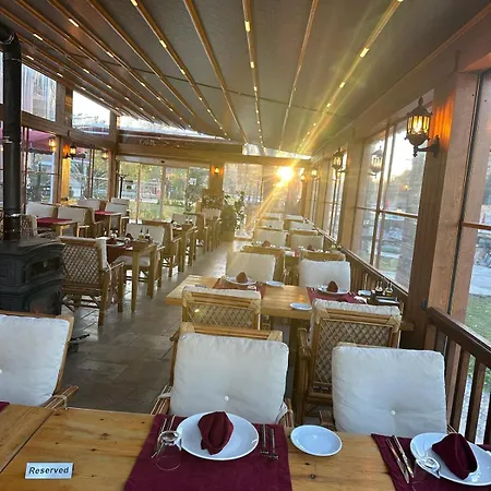 Caria Luxury מלון 4*